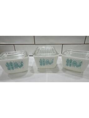VTG Pyrex Turquoise Amish Butterprint Refrigerator Dishes 6 Pc 2-501  1-502 Lids